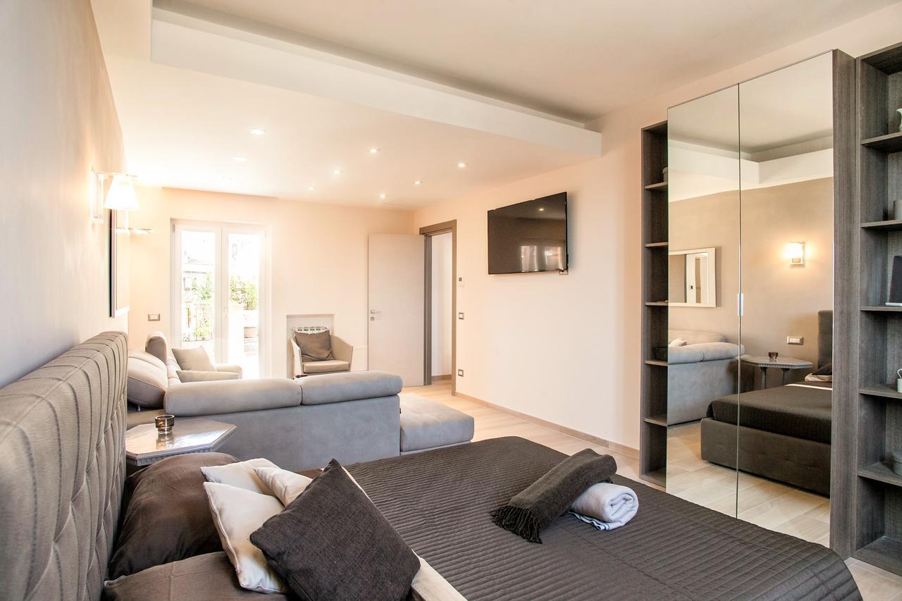 Spanish Steps Design Penthouse With Terrace Lejlighed *