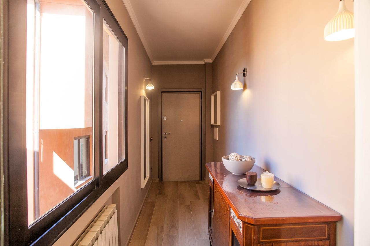 Spanish Steps Design Penthouse With Terrace Lejlighed